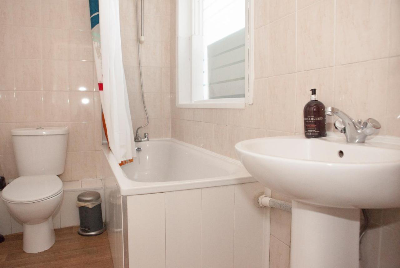 Fieldgate Spacious Rooms London Ngoại thất bức ảnh